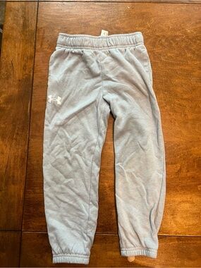 Under Armour Boys Light Gray Jogger Sweatpants — Size 5